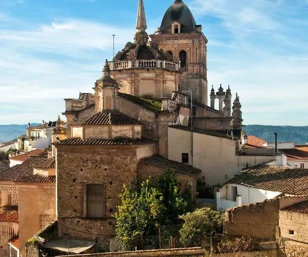 Plaza De Toros 아파트